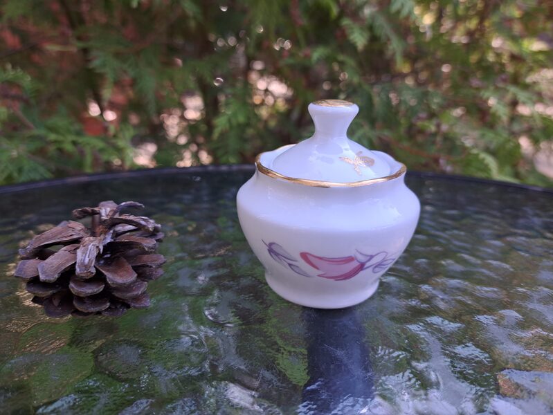 Sinepju trauks ar puķuzirņiem un zeltu, RPR. Forma pusdienu "Ārija" (Ārija pusdienu 254)