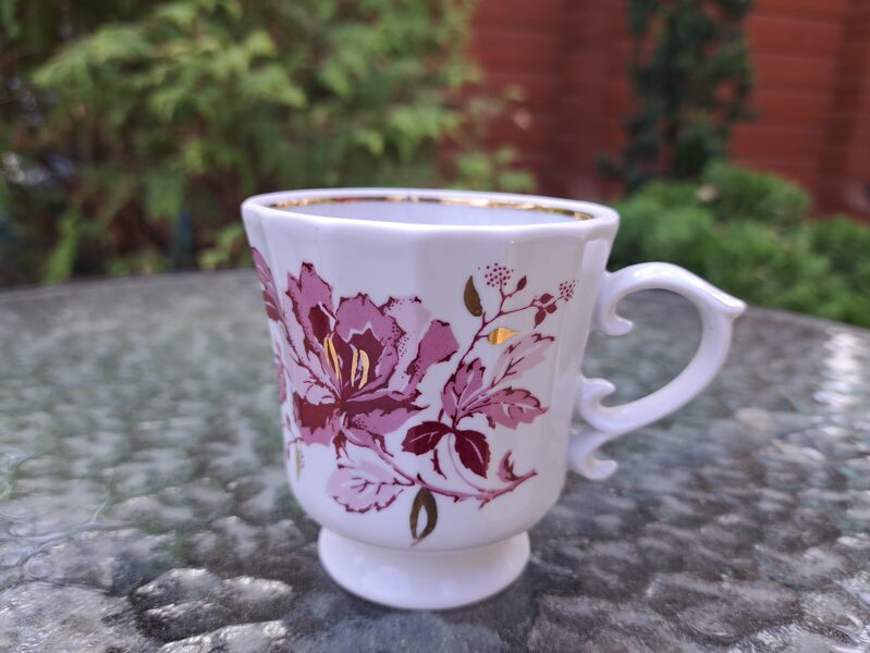 Kafijas krūzīte, servīze "Ija'', koši rozā rozes ar zeltu, RPR (Ija 19)