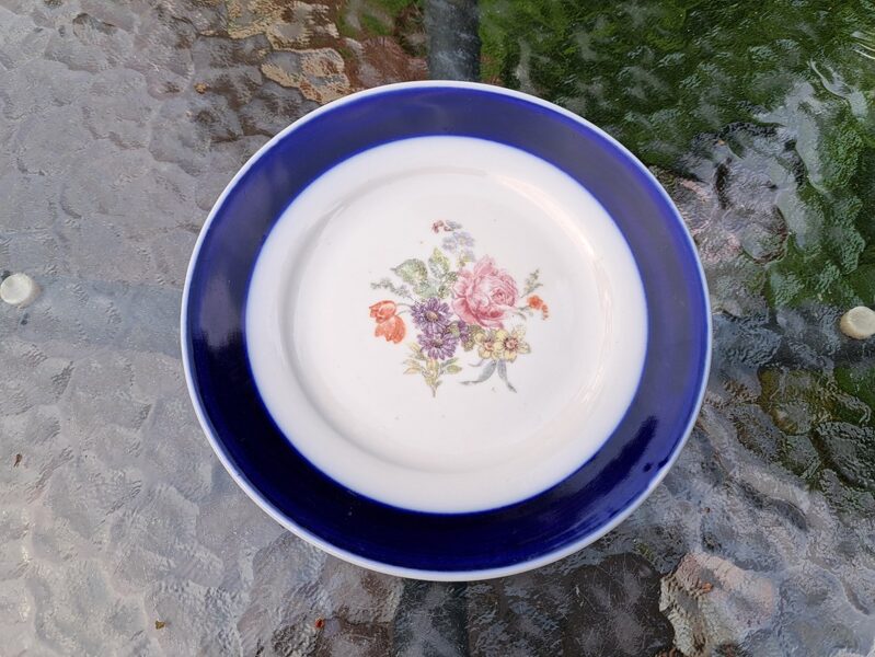 Dekoratīvs šķīvītis ar meisena pusķi un kobalta malu, 1954.gads.,Novgoroda (Citi rpt 61)