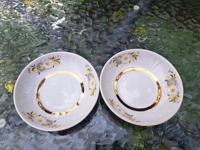 Ievārījuma bļodinas mazās ar margrietiņām un zeltu, forma "Māra", RPR (Māra tējas 114)