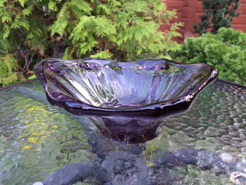 Augļu bļoda ovāla vidēja lieluma, Līvānu stikls. D=24cmx19cm, h=8cm (Stikls sk 130)