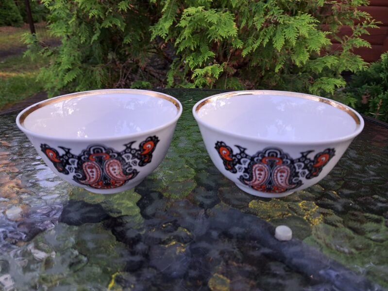 Bļodiņas(piala) lielās, servīze "Austrumu" ar uzbeķu motīviem un zeltu, RPR (Austrumu 68)