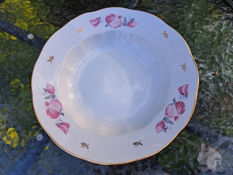 Zupas šķīvis, pusdienu servīzee "Ārija" ar puķuzirņiem un zeltu, RPR. D=24cm (Ārija pusdienu 270)