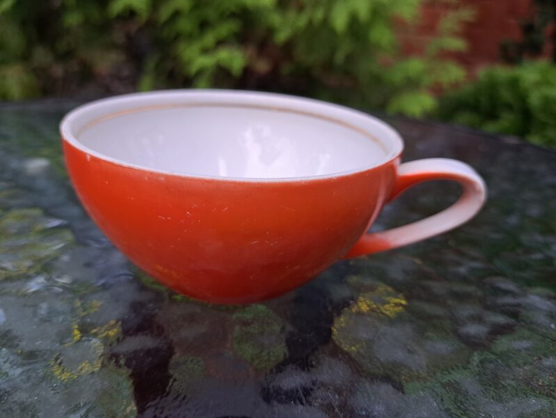 Tase, servīze "Jūrmala" sarkana ar zeltu, PFF (Jūrmala 20)