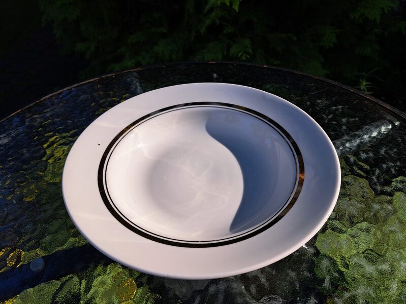 Zupas šķīvis d=24cm, balts ar zeltu, RPR (Citi pusd 161)