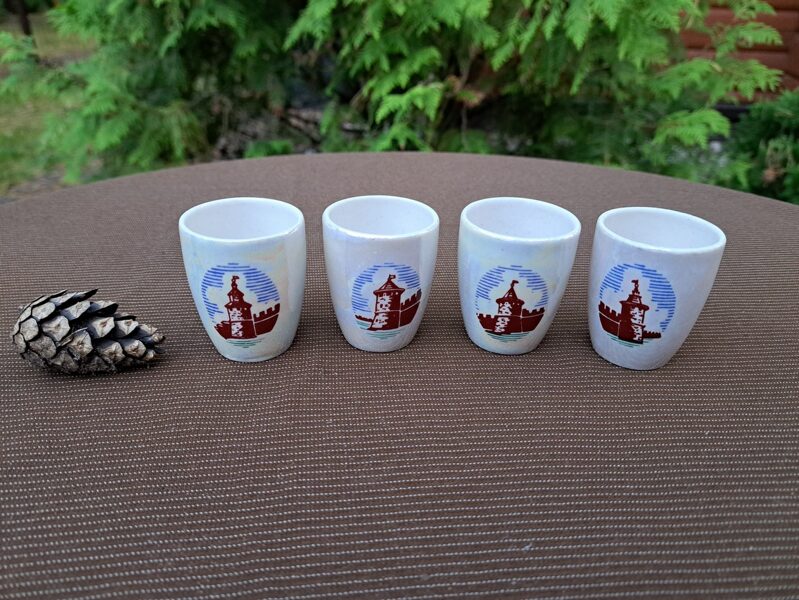 Porcelāna glāzīes ar torni, lustra. Nezinams ražotājs, PSRS (Citi rpt 86)