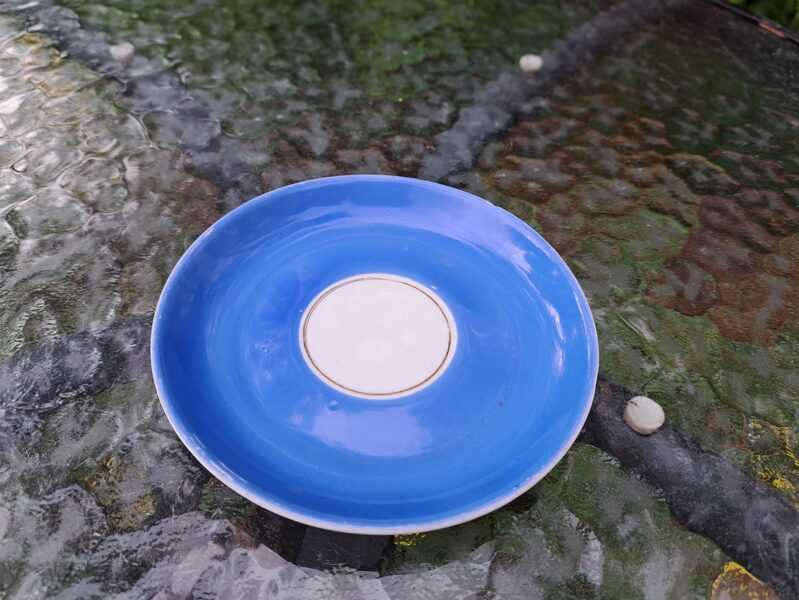 Apakštase koši zila ar zeltu pa vidū no kafijas servīzes "Vasara" ar kuģīti, RPR (Vasara 60)