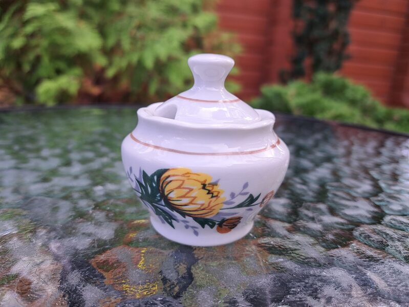 Sīnepju trauks, pusdienu servīze "Ārija" ar dzeltenām asterēm, bez zelta (Ārija pusdienu 150)