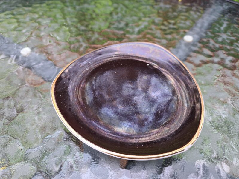 Apakštase brūna ar zelta malu, kafijas servīze "Stella" ar brūnām lapām un zeltu, rokas gleznojums, PFF (Stella 65)