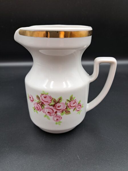 Krējuma kanniņa tējas ar rozītēm un zelta malu, tējas servīze "Aija-2", RPR (Aija-2 tējas 124)