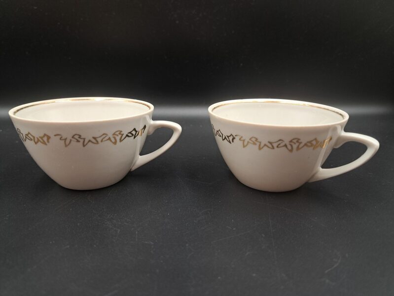 Krūzītes "Ausma" baltas ar zelta rakstu, PFF (Ausma 88)