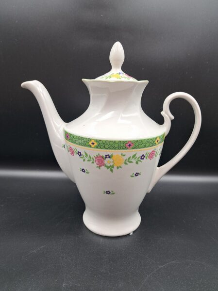 Kafijas kanna,  kafijas servīzes "Viktorija" ar zaļām puķītēm un gaiši zaļu lustru (Viktorija kafijas 34)