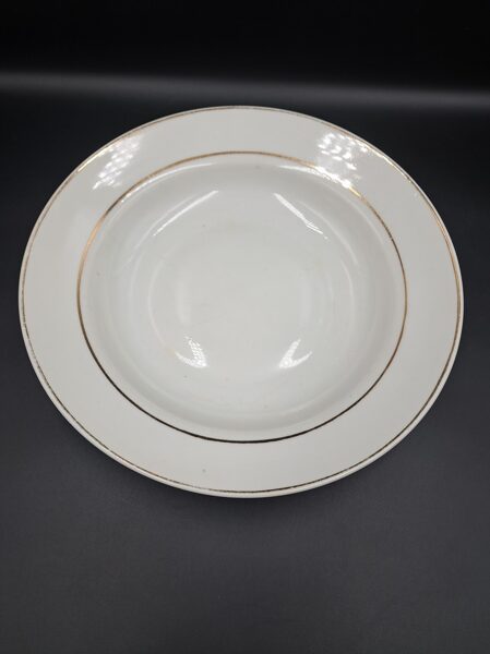 Zupas šķīvis diam.24cm, ar šaurām zelta svītrām, RPF (Pirmskara 33)