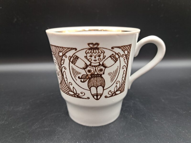 Liela bērnu tējas krūzīte ar meitenēm, 200ml (Citi 119)