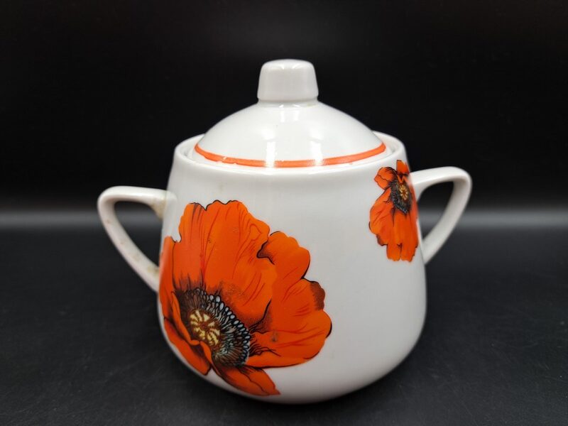 Cukurtrauks ar koši sarkanām magonēm, bez zeltu (Citi rpt 132)