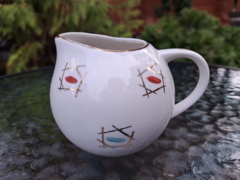 Krējuma kanniņa, servīze "Marijka" ar zelta 6-stūriem, PFF (Marijka 79)