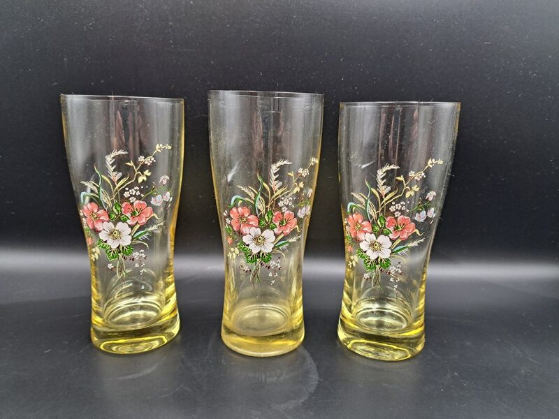 Lielās dzeltena stikla sulas glāzes ar puķēm 275ml, Latvijas stikla fabrika (Stikla gl 167)