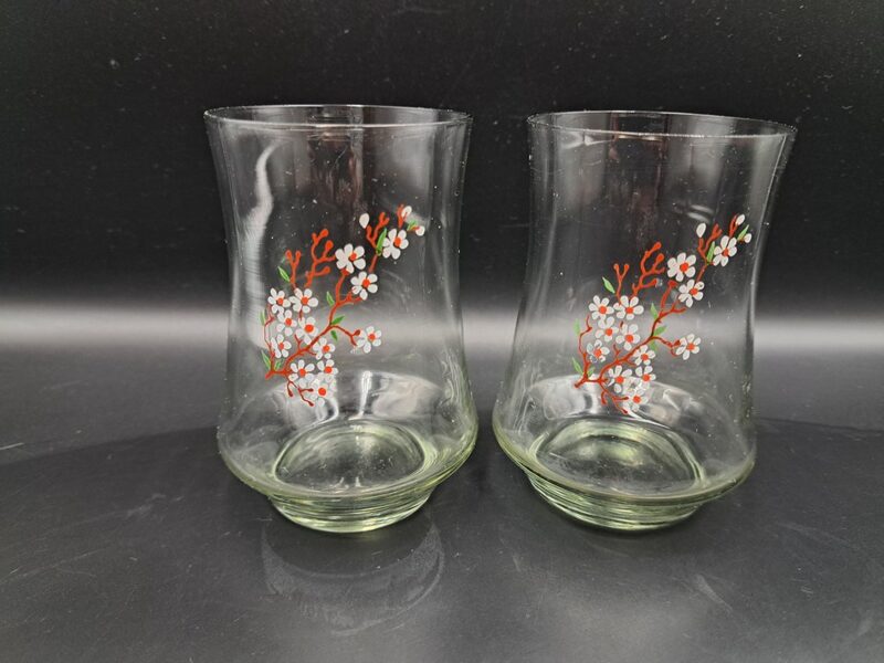 Caurspīdīgas stikla sulas glāzes ar puķītēm, 350ml, Latvijas stikla fabrika (Stikla gl 168)