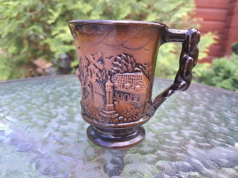 Keramikas brūna tējas krūzīte ar 3D Ventspils skatu un uzrakstu "Ventspils" (Keram 99)