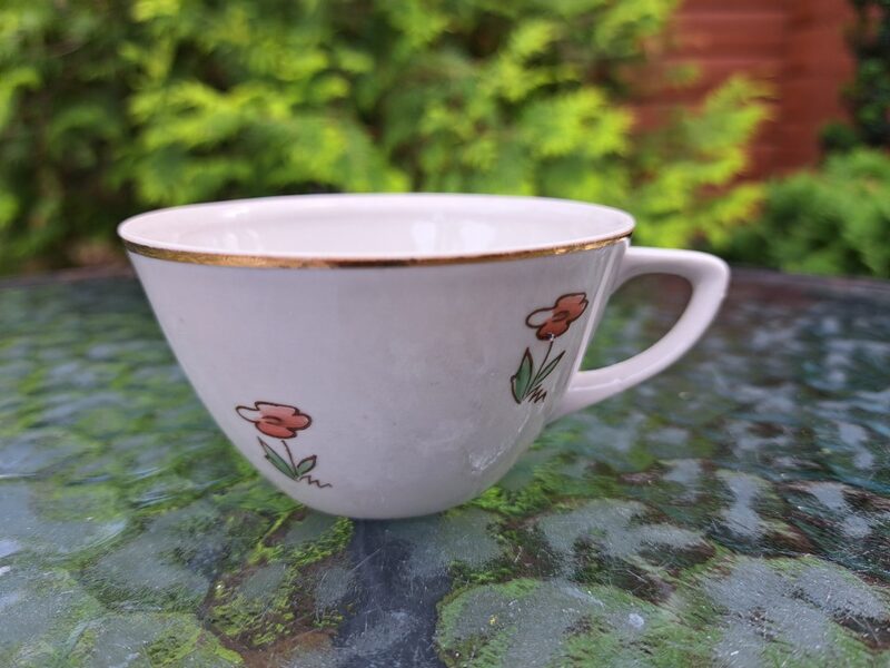 Krūzīte ar puķēm (rokas apgleznojums) no "Ausma", PFF