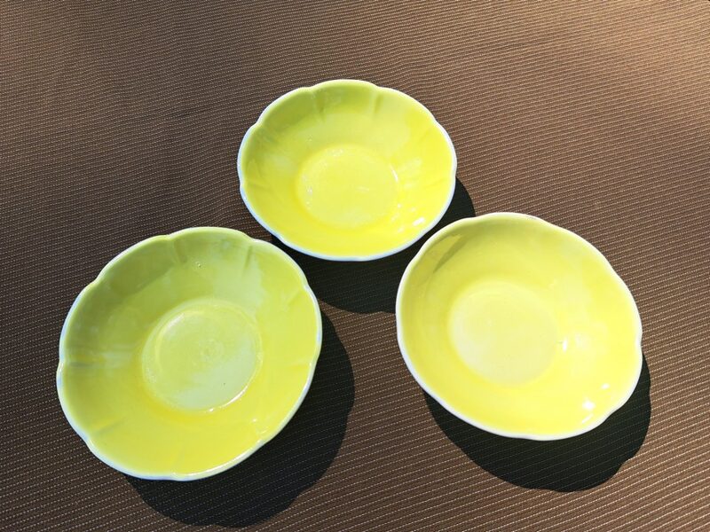 Skaistas un reti sastopamas ievārījuma bļodiņas, intensīva dzeltena krāsa, bez zelta, RPR (Citi 298)