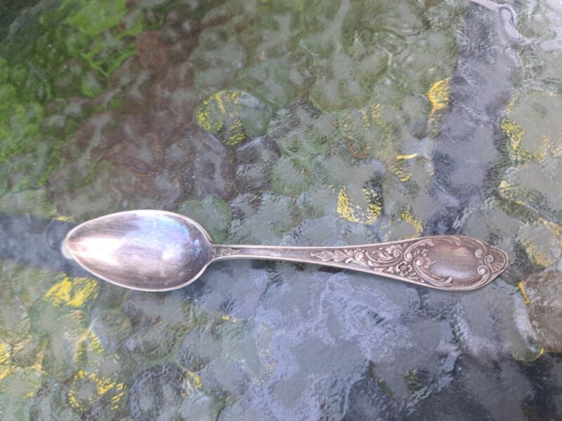 Izsmalcināta vintāža ALPAKA (sakausējums, kas bija priekšā melhioram) tējas karote. Garums 14,3cm (Metāls 94)