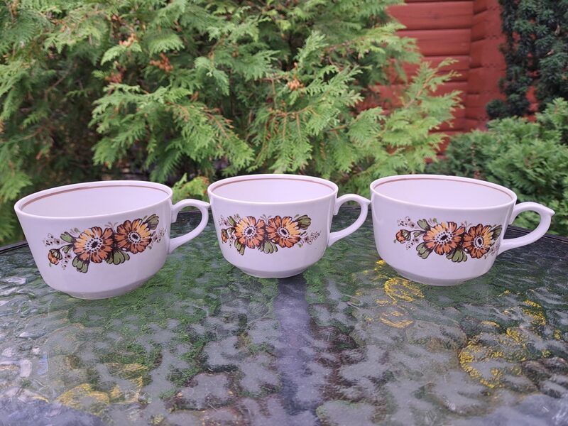 Krūzīte "Karīna" ar kliņģerītēm un brūnu apvilkumu, RPR (Karīna 164)