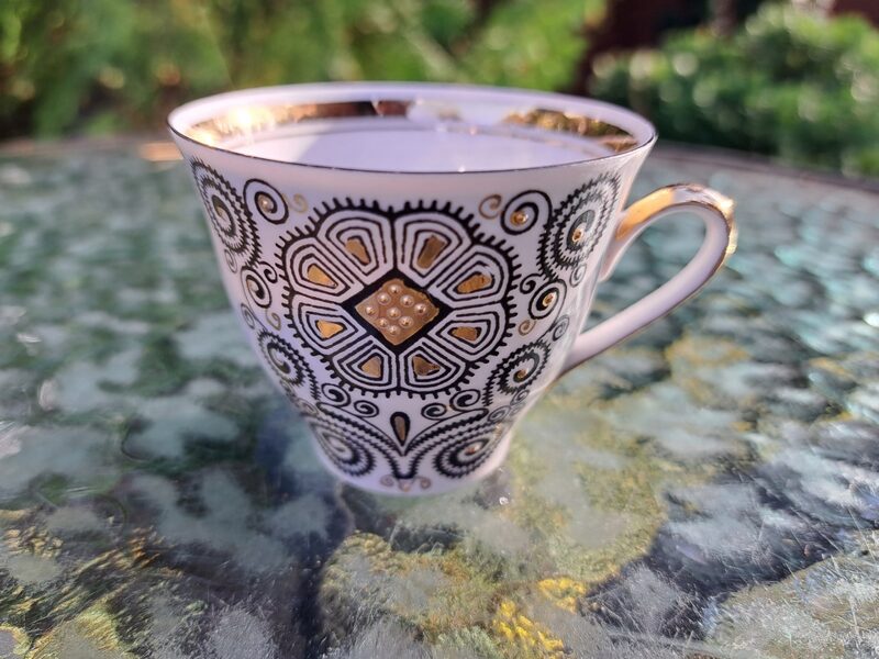 Krūzīte no melnās "Mariannas", mini nošķēlums (Marianna 134)