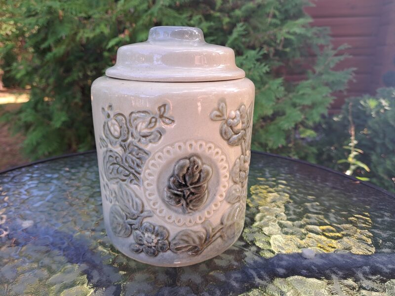 urka bēramiem produktiem ar rakstu un vāku (Keram 118)