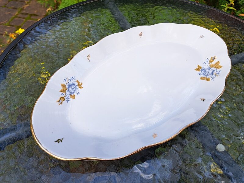 Lielais garenais šķīvjis, pusdienu servīze "Ārija" ar dekolu "Ledus roze", RPR. L=36cm (Ārija pusdienu 346)