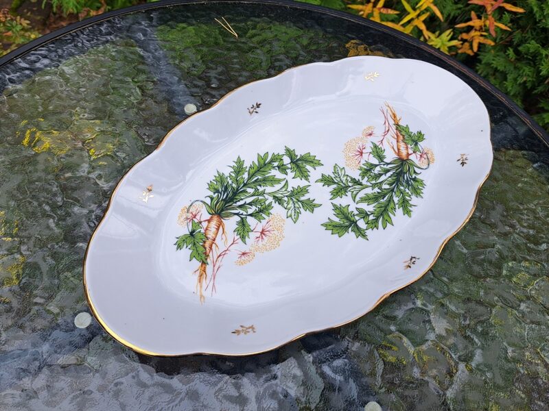 Lielias garenais šķīvis, L=36cm ar pētersīļiem un zeltu, forma "Ārija", RPR (Ārija pusd 350)