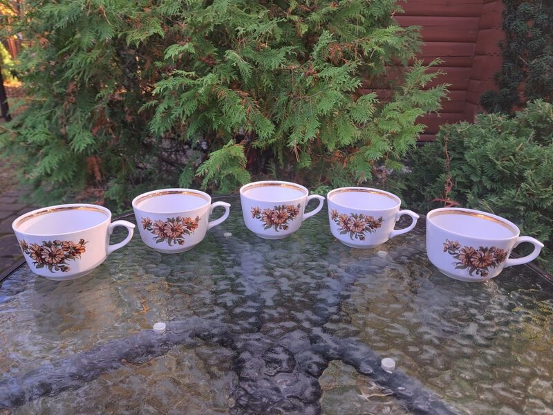 Krūzītes, servīze "Karīna" ar  dzeltenīgi oranžām puķēm, RPR (Karīna 177)