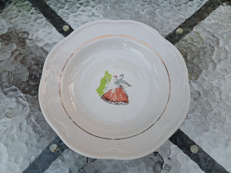 Zupas šķīvis pusporcija d=20cm, pusdienu servīze ROKOKO, ar tautu pāri, PFF (Rokoko 191)