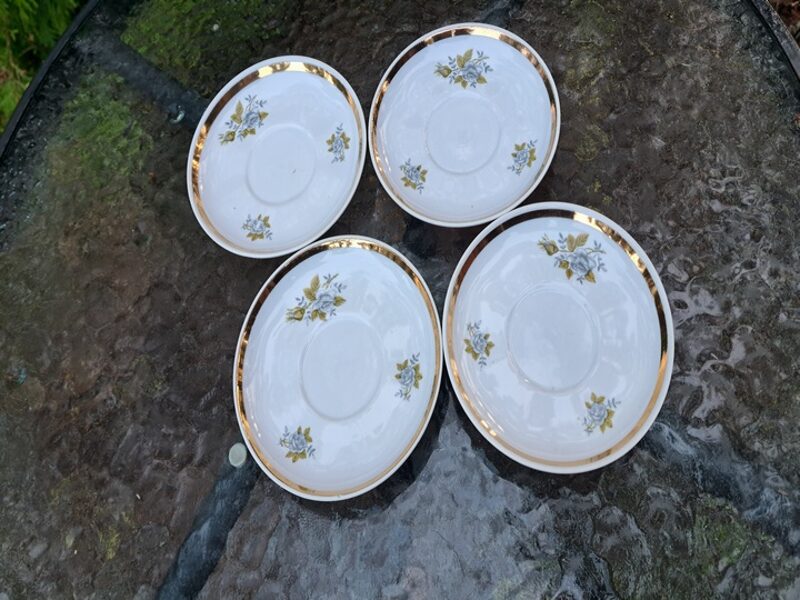 Apakštases, kafijas serīze "Ārija" ar "Ledus rozi" un zeltu, RPR (Ārija kafijas 124)