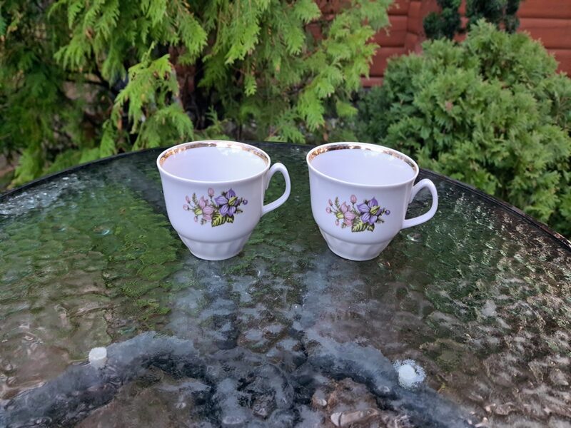 Krūzītes, tējas servīze "Māra", lillā-rozā klematiss, zelts, minimāls zelta nolietojums (Māra tējas 190)