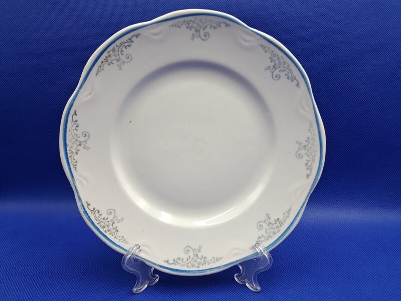 Salātu šķivis d=20cm ar zilu apvilkumu un zilu gleznojumu, pusdienu servīze "ROKOKO", Rīgas porcelāna fabrika (Rokoko 195)