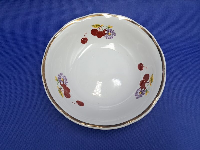 Cepumu bļoda, ar ķīršiem un plūmēm un zeltu no tējas servīzes "Ārija",  RPR. Diam. 19,4cm (Ārija tējas 181)
