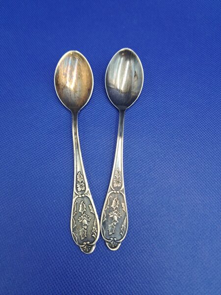 Tējkarotes vintāžs melhiora (vara-niķeļa sakausējums). Garums 14,3cm (Metāls 100)