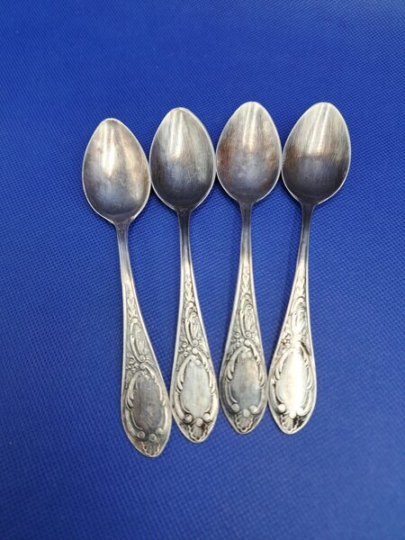 Tējkarotes: izsmalcinātas vintāžas ALPAKA (sakausējums, kas bija priekšā melhioram), slaists raksts, Liepāja (Metāls 98)