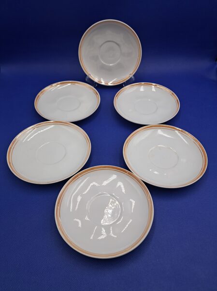 Apakštases baltas ar bešu lusrētu apvilkumu (plata + šaura svītras), tējas servīze "Ārija", RPR (Ārija tējas 182)