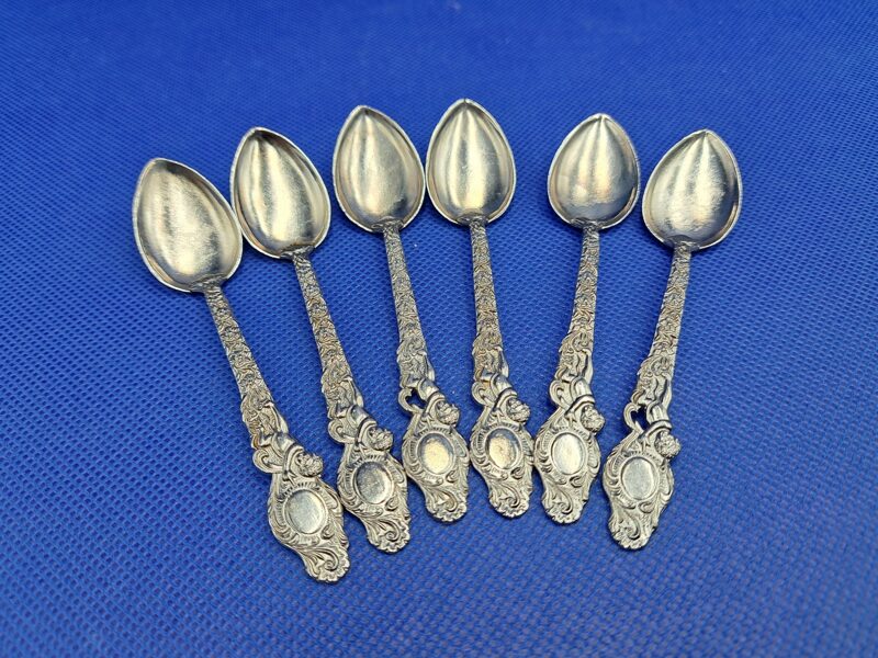 Kafijas karošu ar izsmalcinātu rakstu komplekts 6 personām, nerūsējošais tērauds (Metāls 111)