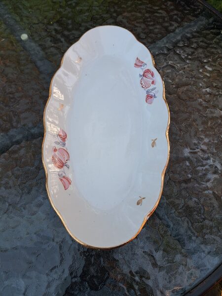 Garenais šķīvjis vidējais Nr.1, pusdienu servīzee "Ārija" ar puķuzirņiem, L=30cm, RPR (Ārija pusdienu 384)