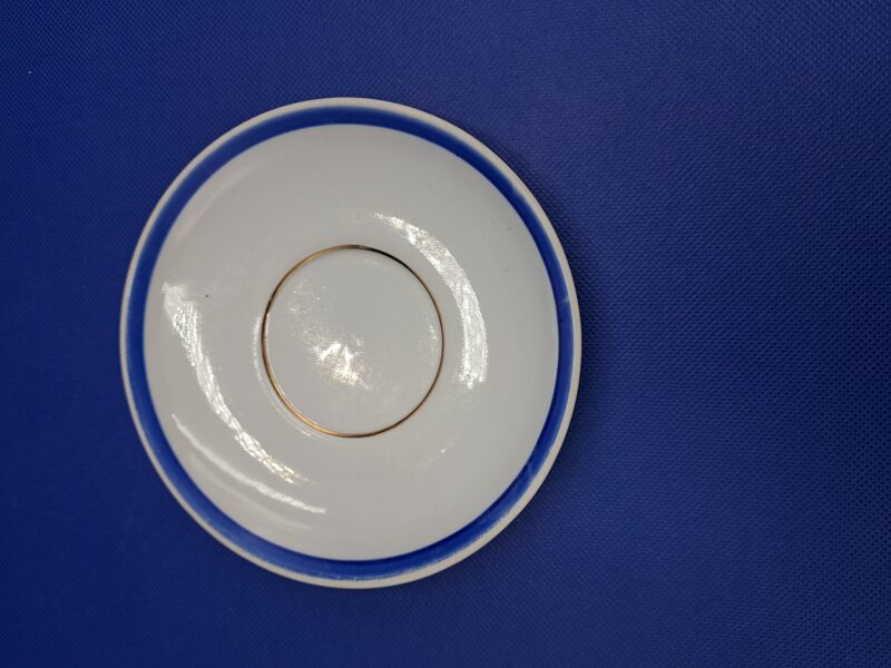 Apakštase ar zilu malu un zelta svītru centrā, tējas servīze "Aija-2", RPR. Diam. 13,8cm (Aija-2 tējas 169)