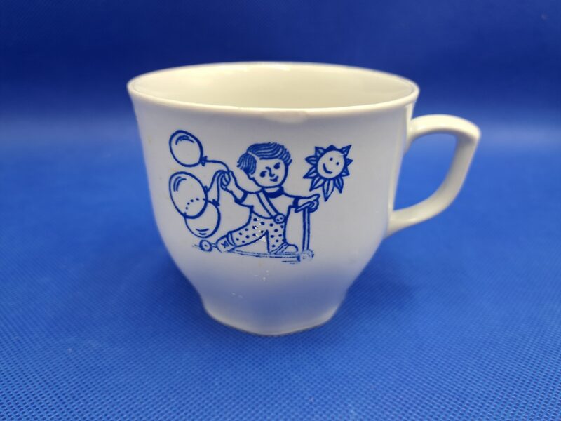 Bērnu krūzīte  ""Puika ar baloniem", zils dekols, RPR (Bērnu 128)