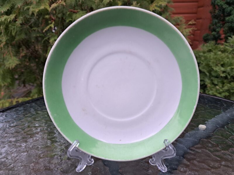 Lielā apakštase ar platu zaļu malu, bez zelta, PFF. Diametrs 16cm (Buljona 166)