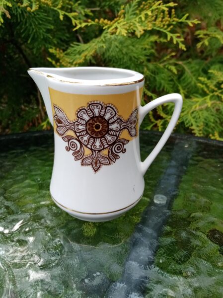 Krējuma kanniņa, kafijas servīze "Vasara" ar bešu brūnu dekolu, RPR (Vasara 25)