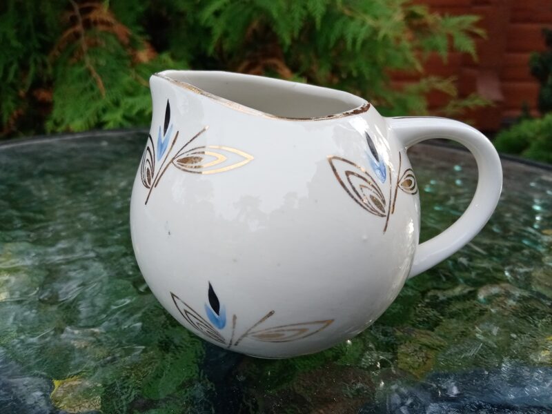 Krējuma kanniņa no servīzes Marijka zili-melnām puķēm, PFF (Marijka 03)