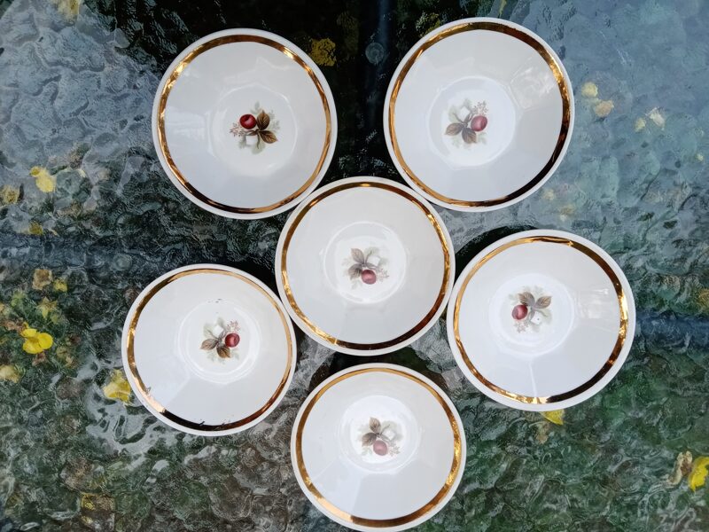  Ievārījuma bļodinas ar "poļu dekplu". Forma "Karina", RPR