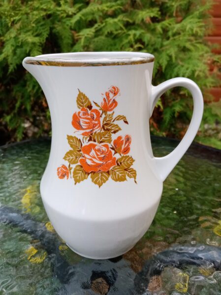 Lielā sulas krūze ar rozēm, RPR (Krūze 40)