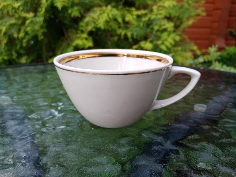 Balta ar zeltu krūzīte "Ausma", PFF (Ausma 46)